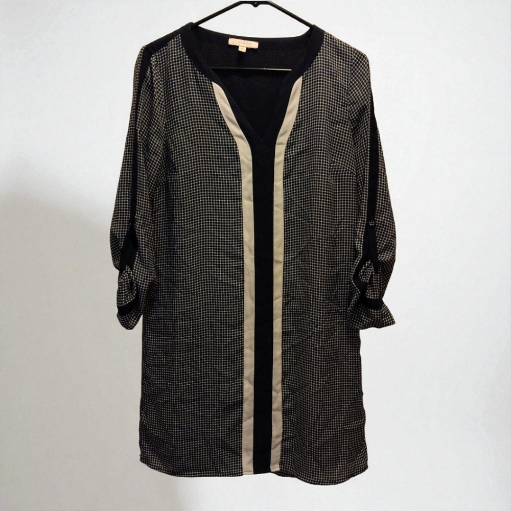 Skies Are Blue Black and Cream Tunic